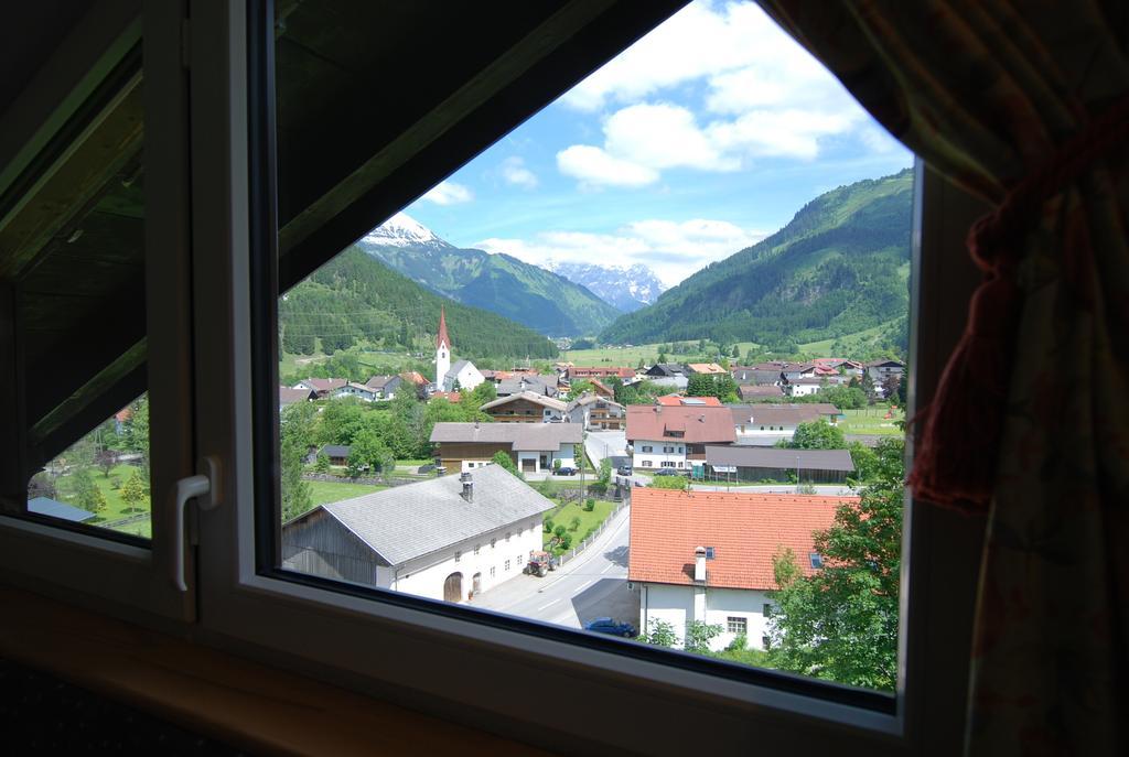Ferienwohnung Pension Tirol Bichlbach Zimmer foto